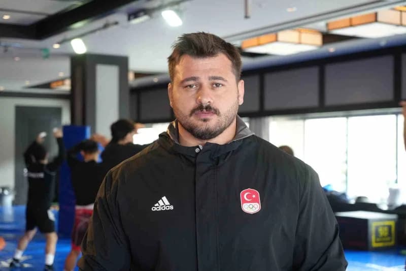 Milli güreşçi Rıza Kayaalp, olimpiyatlara kadar yapılacak organizasyonlarda şampiyonluklarına devam etmek istediğini söy