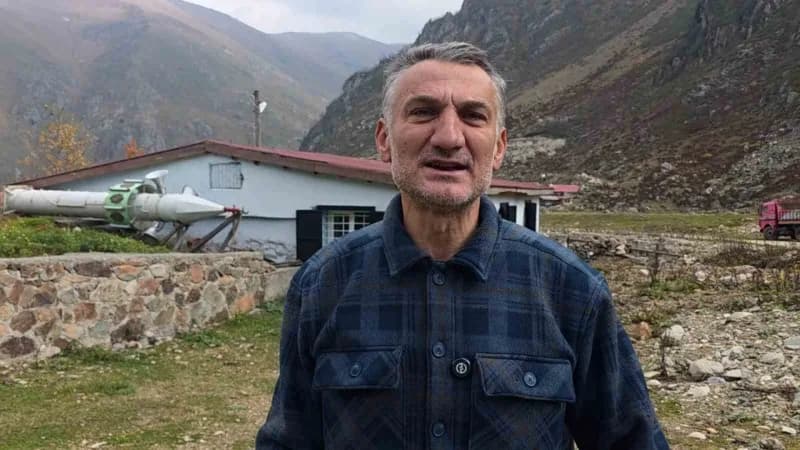 Rize’nin İkizdere ilçesindeki 2 bin 80 rakımlı Garzavan Yaylası'nda köylüler, kış aylarında çığ düşm