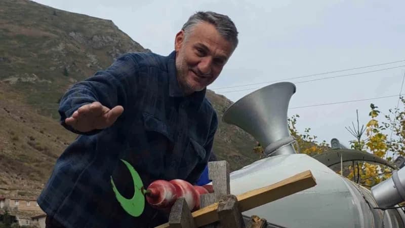 Rize’nin İkizdere ilçesindeki 2 bin 80 rakımlı Garzavan Yaylası'nda köylüler, kış aylarında çığ düşm