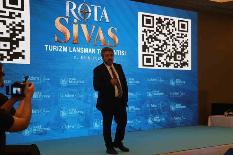 Turizm Fakültesi Dekanı Prof. Dr. Hakan Koç