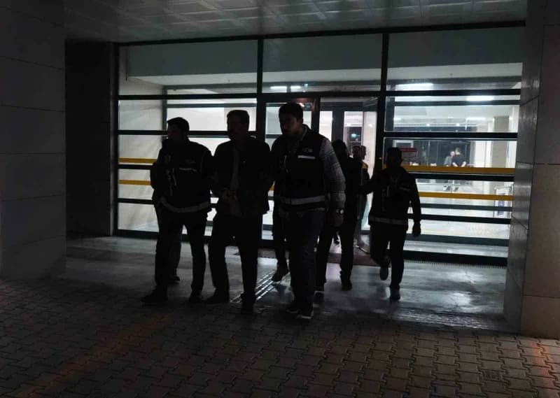 Kırıkkale Yahşihan ilçesinde polis ve adliye personelinin rüşvet soruşturması kapsamında tutuklanması