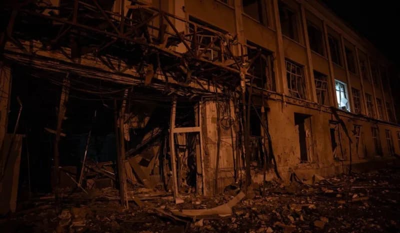 Rus güçlerinin gece boyunca Ukrayna genelinde balistik füze ve insansız hava araçları (İHA) ile düzenlediği saldırılarda