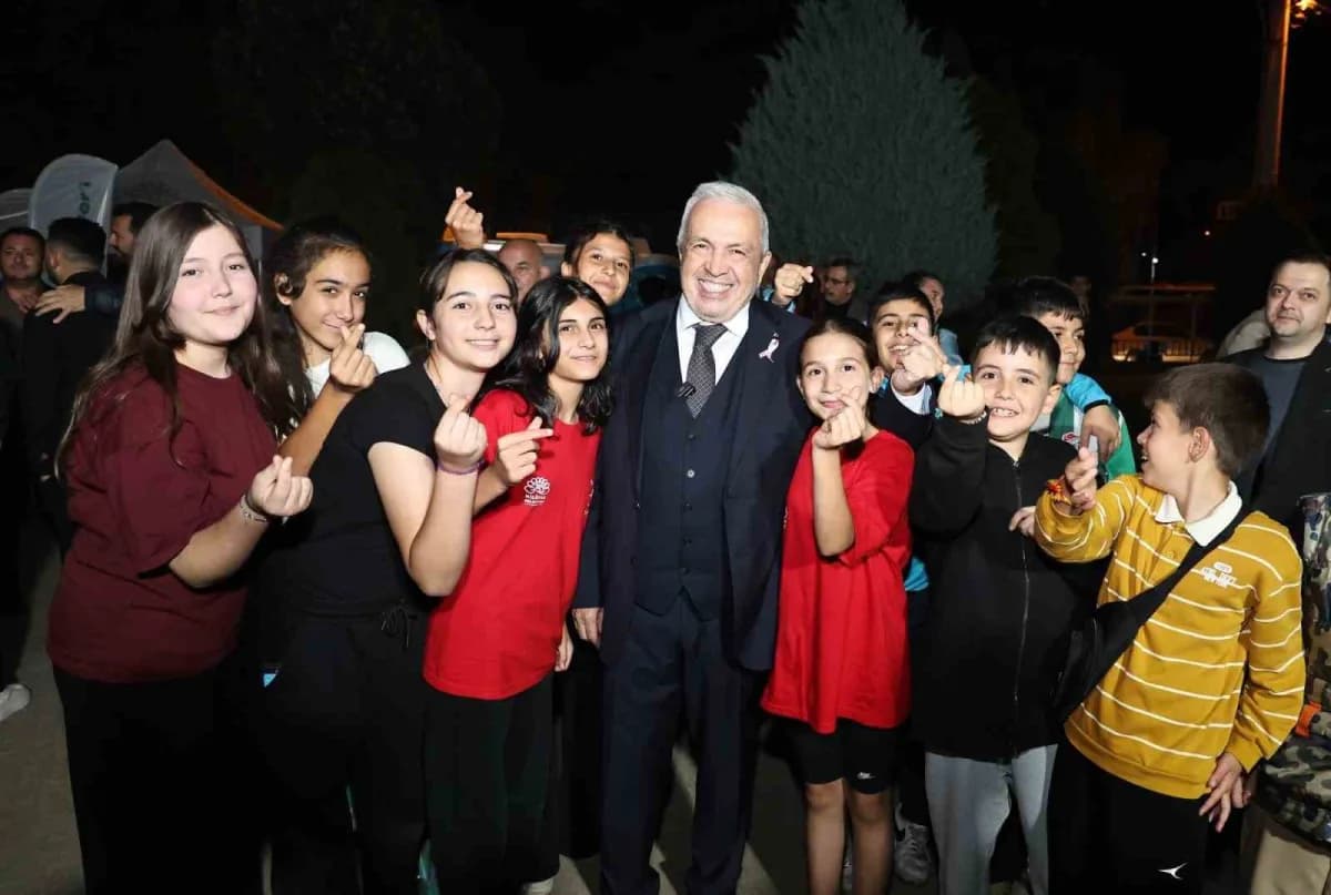 Nilüfer Belediye Başkanı Şadi Özdemir Akçalar Mahallesi’nde vatandaşlarla buluşuyor