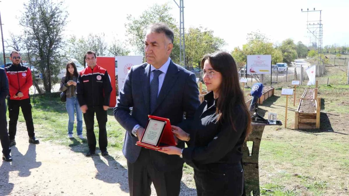 Karabük Tarım ve Orman İl Müdürlüğü tarafından geliştirilen "Kontrollü koşullarda Bilimle Yeşeren Sa