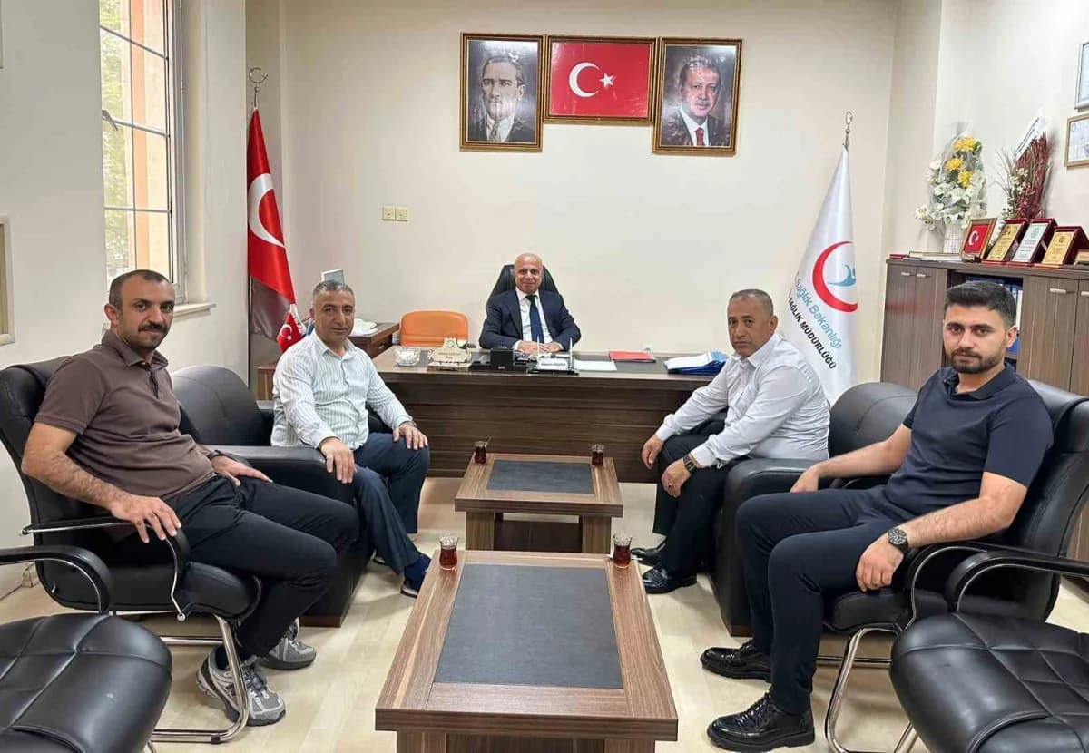 Sağlık-Sen Şırnak ve Mardin şube başkanları bölgesel istişare toplantısında bir arada