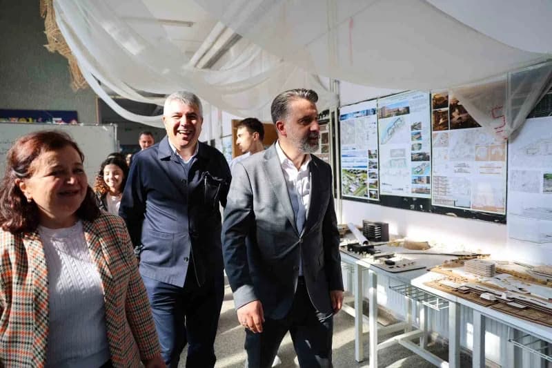 Bursa Büyükşehir Belediye Başkan Vekili Şahin Biba, mezunu olduğu Bursa Uludağ Üniversitesi (BUÜ) Mimarlık Fakültesi’nde