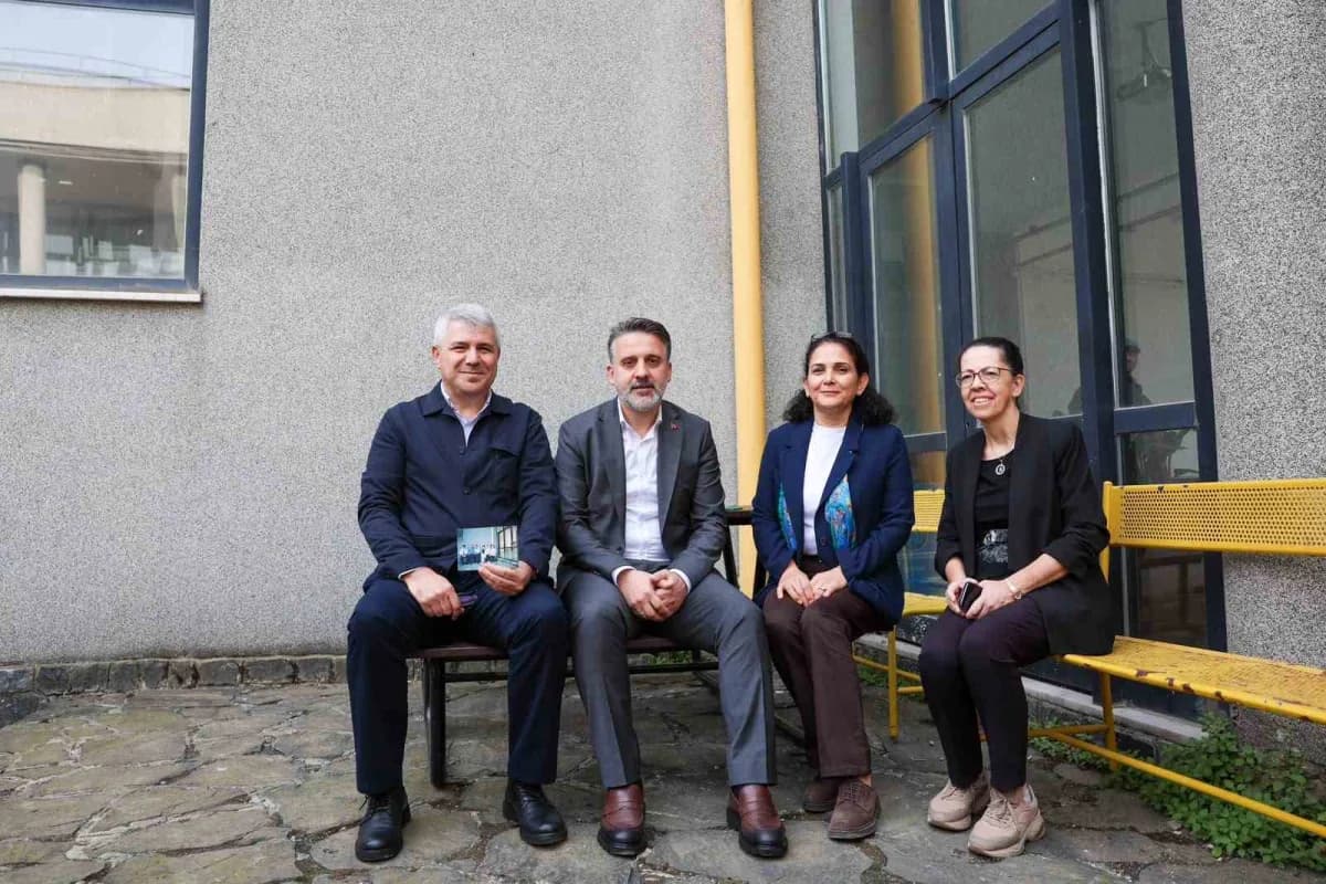 Bursa Büyükşehir Belediye Başkan Vekili Şahin Biba, mezunu olduğu Bursa Uludağ Üniversitesi (BUÜ) Mimarlık Fakültesi’nde