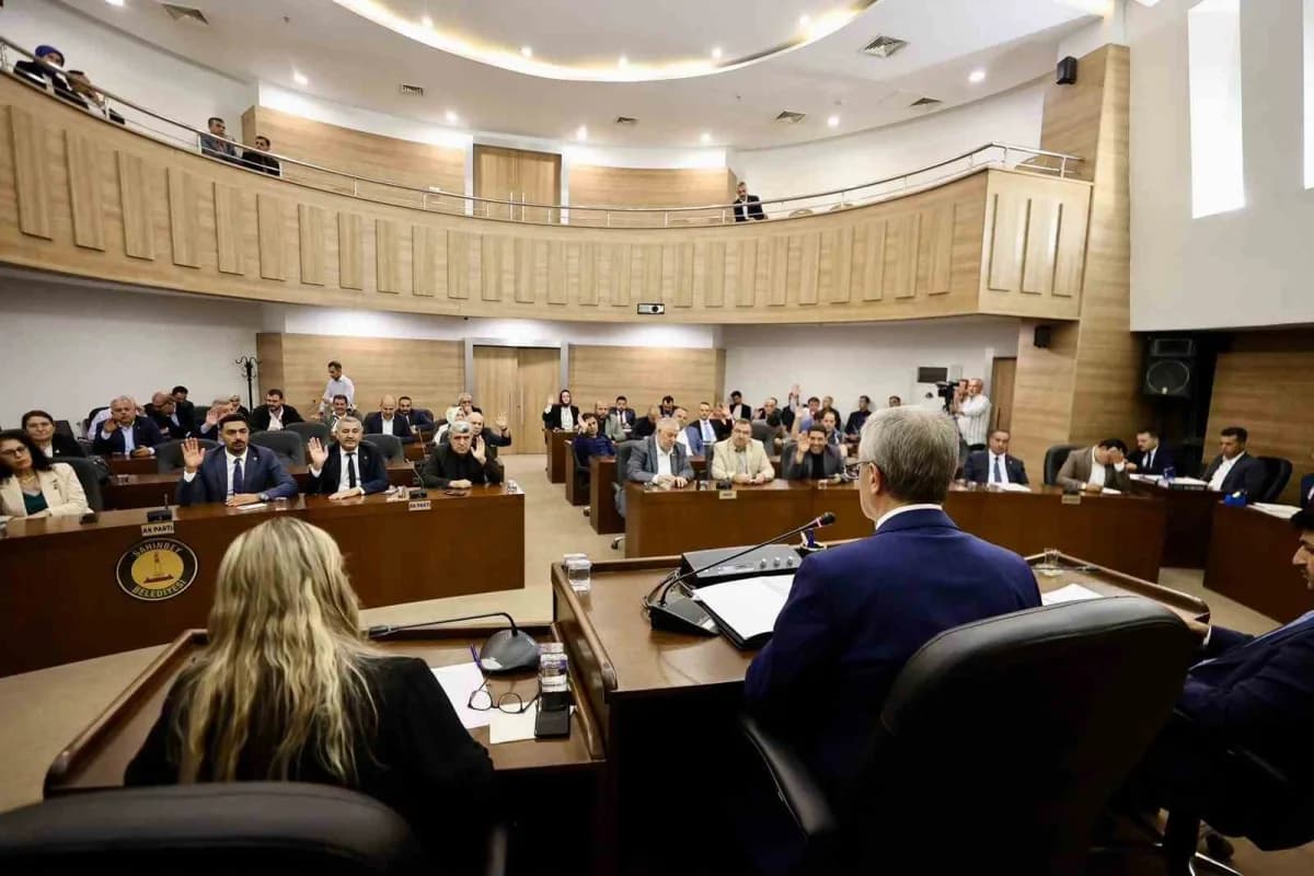 Şahinbey Belediyesi Ekim ayı olağan Meclis toplantısının 1.oturumu, Şahinbey Belediyesi Meclis Başkanı Mehmet Tahmazoğlu