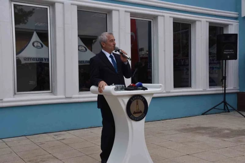Şahinbey Belediyesi tarafından Gaziantep Üniversitesi içerisine yaptırılan Şahinbey Belediyesi Genç