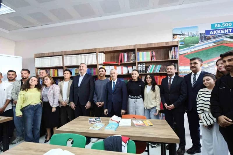 Şahinbey Belediyesi tarafından Gaziantep Üniversitesi içerisine yaptırılan Şahinbey Belediyesi Genç