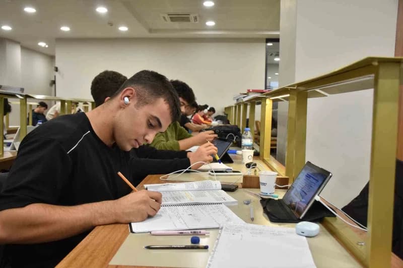 Şahinbey Belediyesi tarafından şehre kazandırılan ve Türkiye’nin en büyük ikinci Kütüphanesi olma öz