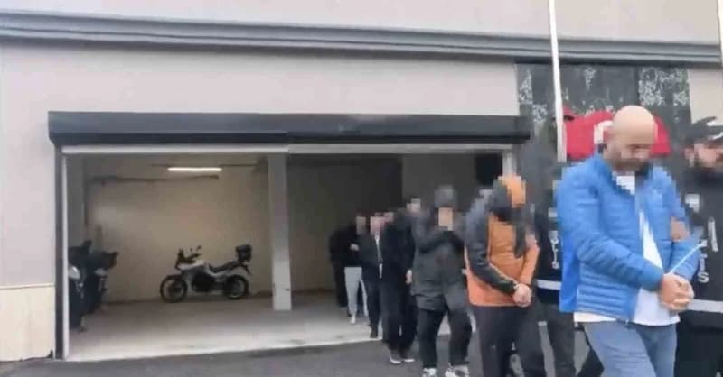 Kocaeli merkezli 20 ili kapsayan operasyonda, sahte belge düzenleyerek haksız Vergi iadesi aldıkları öne sürülen 155 fir