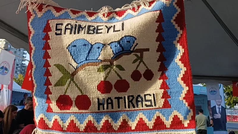 Adana’nın yüksek rakımlı dağlarında yetişen yöresel ürünler, geleneksel lezzetler ve kadınların el emeğiyle dokuduğu kil