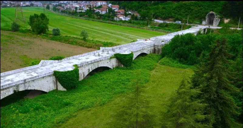 Rivayetlerde geçen justinianus köprüsü'nün(Beşköprü) restorasyondan önceki hali