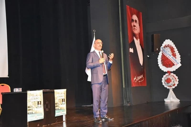 Manisa’nın Salihli ilçesinde Camiler ve Din Görevlileri Haftası dolayısıyla İlçe Müftülüğü tarafından "Cami ve Sosyal Ha