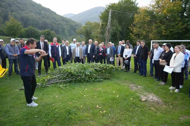 Samsun’un Atakum ilçesinde fındık üretiminde verim ve kaliteyi artırmak, üretim maliyetlerini düşürmek ve üreticilerin g