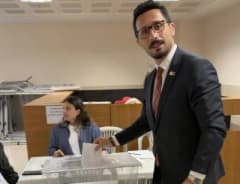 Samsun Barosu Başkanlığı seçiminde oy kullanan avukatlar ve seçim heyecanı