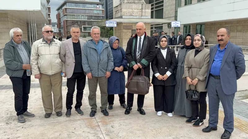 Samsun Canik’te akaryakıt istasyonu yanındaki heyelan bölgesi ve duruşma salonu