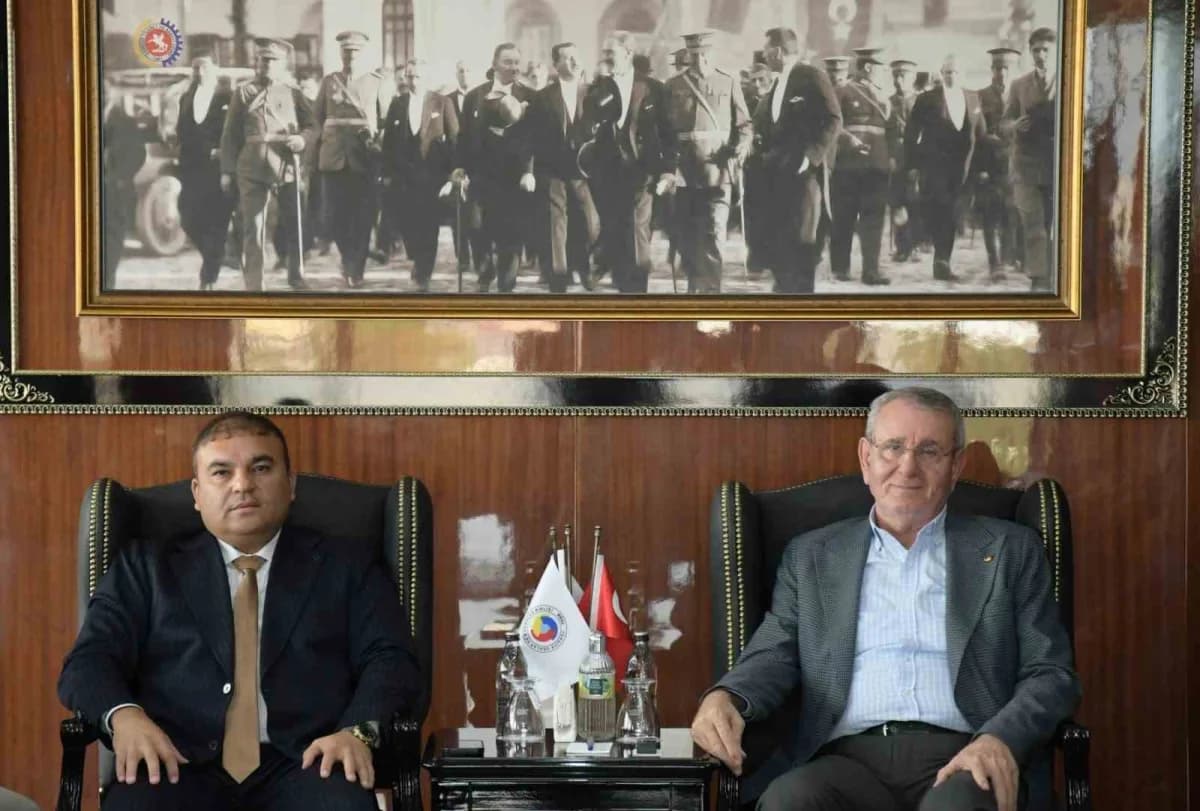 Samsun İnşaatçılar ve Müteahhitler Derneği (SİMDER) Başkanı Sezgin Aydın (Solda) ve Samsun TSO Yönetim Kurulu Başkanı Sa