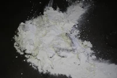 Samsun sahillerinde denize vuran beyaz çuvallar ve sahil görüntüsü