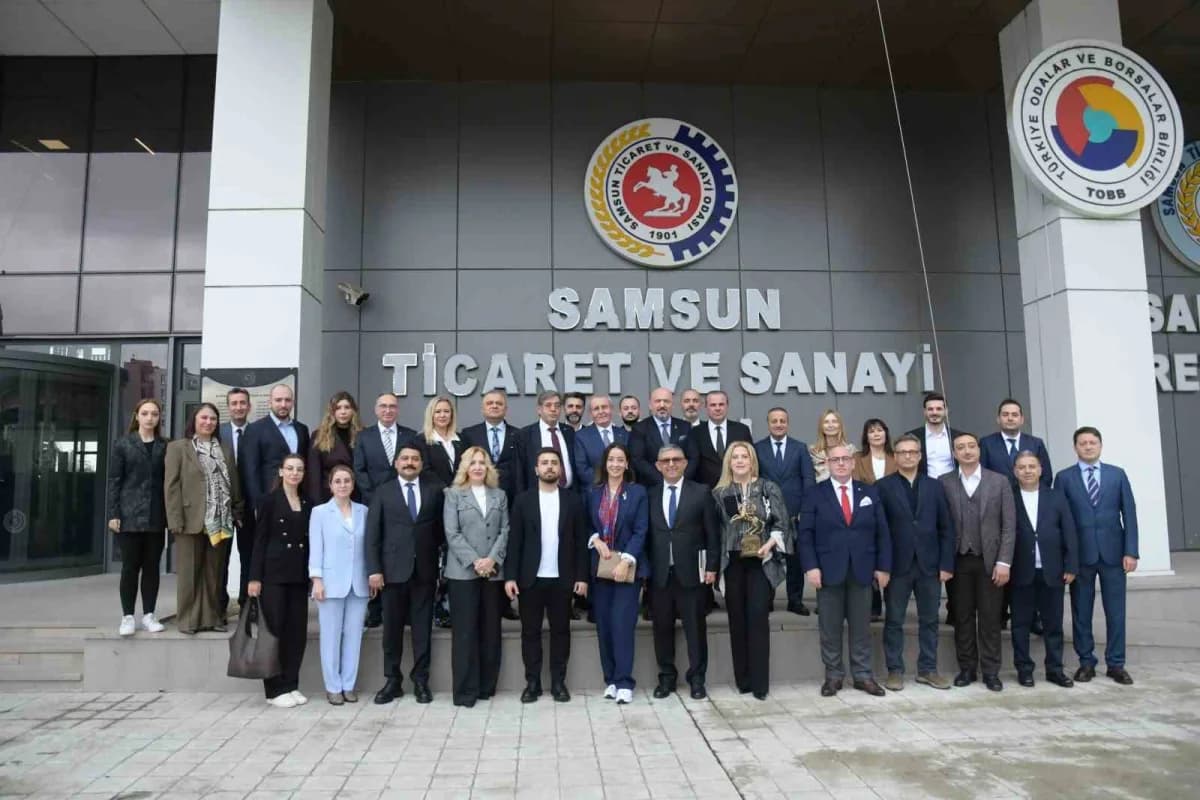 Samsun Ticaret ve Sanayi Odası'nda iş insanlarının katıldığı yatırım ve iş birliği toplantısı