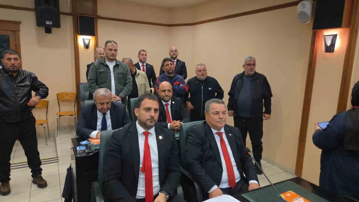 Samsun Büyükşehir Belediye (SBB) komisyon toplantısında Samsunspor Nuri Asan Tesisleri'nin Millet Bahçesi Projesi kapsam