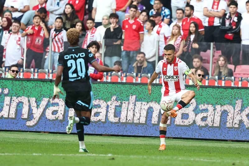 Samsunspor - Trabzonspor maçının ikinci yarısından kareler.