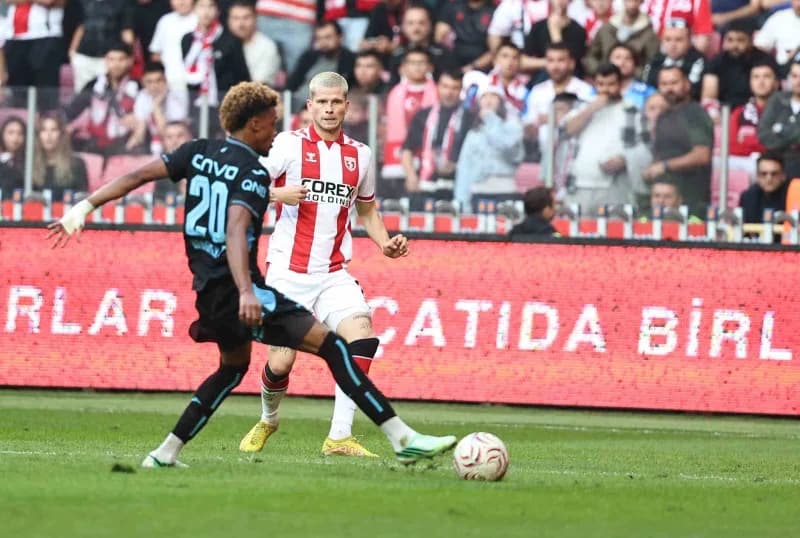 Samsunspor - Trabzonspor maçının ikinci yarısından kareler.