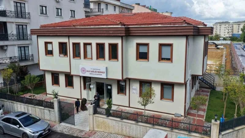 Sancaktepe Eyüp Sultan Mahallesi’nde açılan Abdullah Bayram Aile Sağlığı Merkezi binası