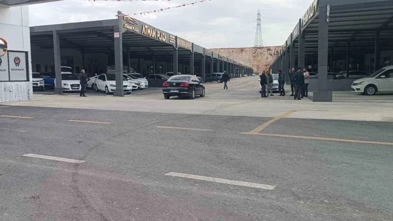 Şanlıurfa’da site esnafından kavşak talebi