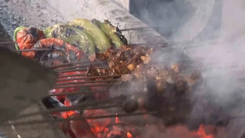 Şanlıurfa’da ciğer kebabına Kadın eli değdi