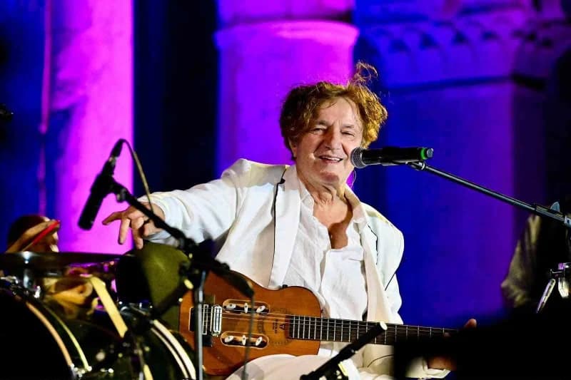 Sardes Antik Kenti’nde düzenlenen konserde dünyaca Ünlü müzisyen Goran Bregovic, Manisalılarla buluştu