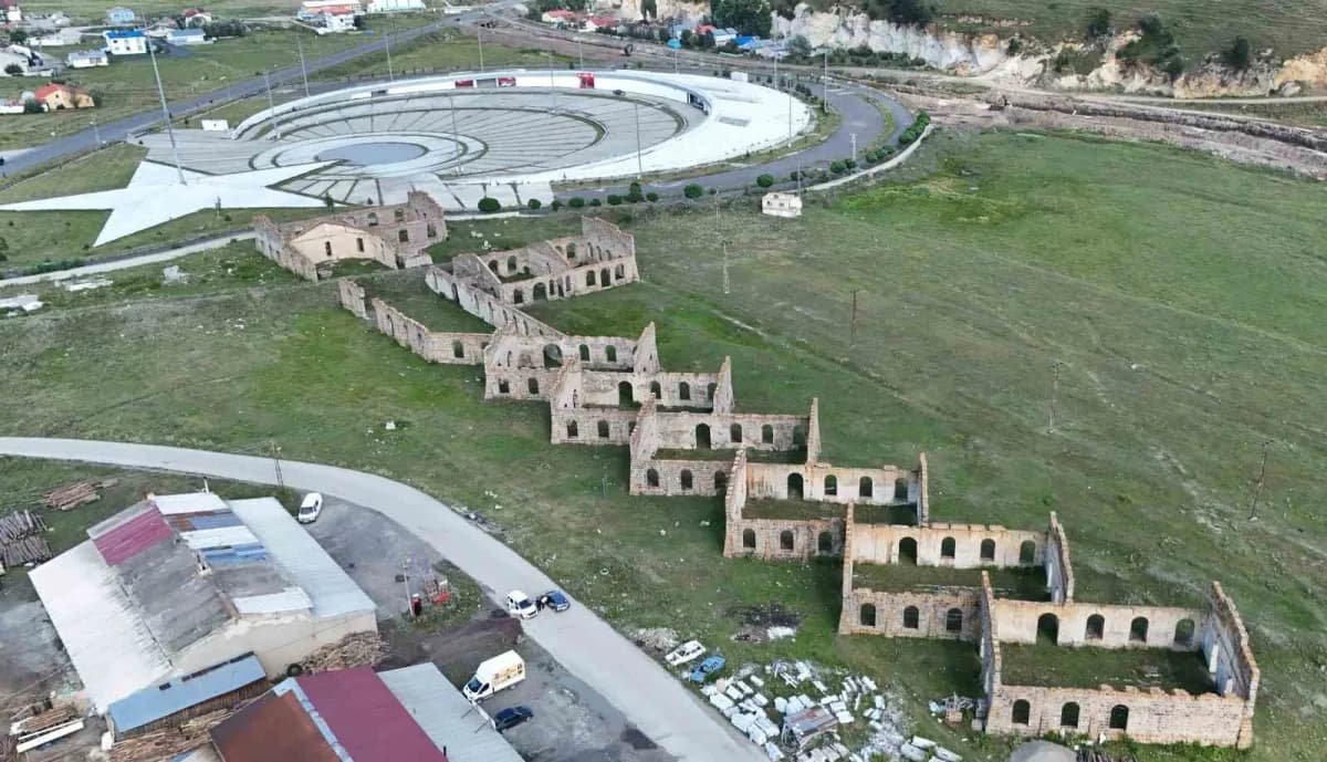 Sarıkamış’ın tarihi Cer Atölyeleri labirenti andırıyor: asırlık yapılar kurtarılmayı bekliyor