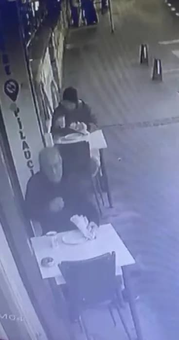 İstanbul Sarıyer’de esnaf İbrahim Güzel, iki ayrı olayda gösterdiği hızlı refleksle takdir topladı. İşletmesinde boğazın