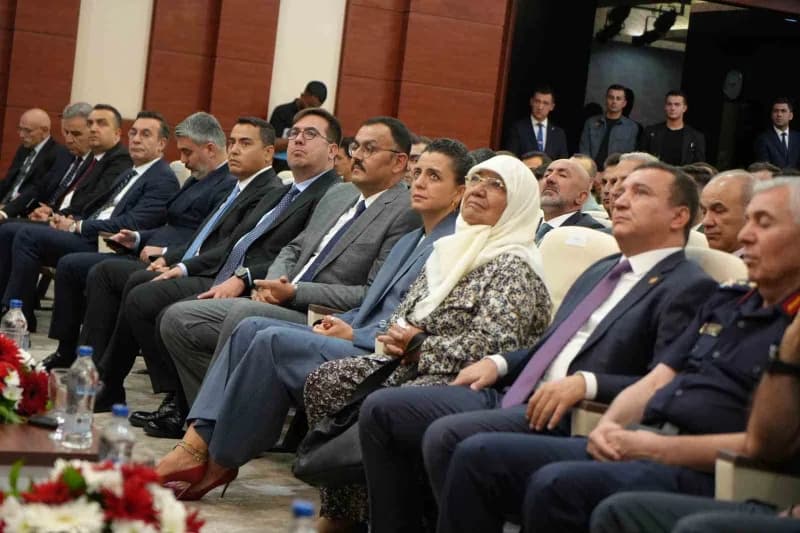 Antalya Adliyesinde Cumhuriyet Savcısı Gadem Taş anısına açılan konferans salonu
