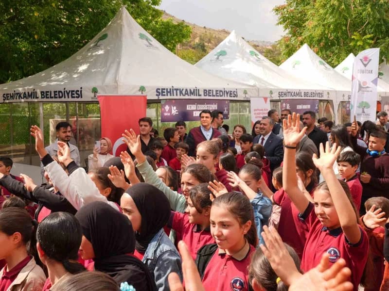 Şehitkamil Belediyesi tarafından TÜBİTAK 4009 Bilim ve Toplum Destek Programı kapsamında desteklenmeye hak kazanan "Işık