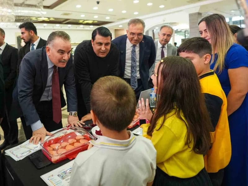 Şehitkamil Belediyesi ev sahipliğinde düzenlenen TÜBİTAK 4007 Bilim Şenlikleri Programı, üç gün boyu