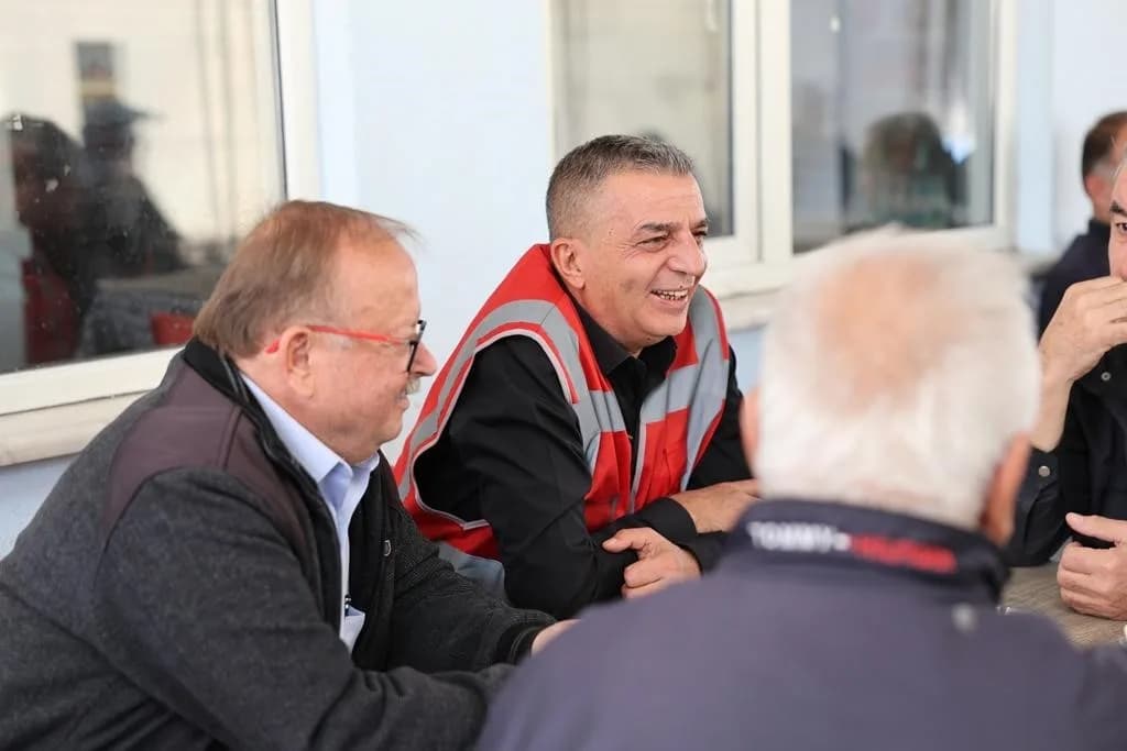 Şehzadeler Belediyesi, tarımsal üretimin önemli merkezlerinden Veziroğlu ve Yeniköy mahallelerinde toplam 20,2 kilometre