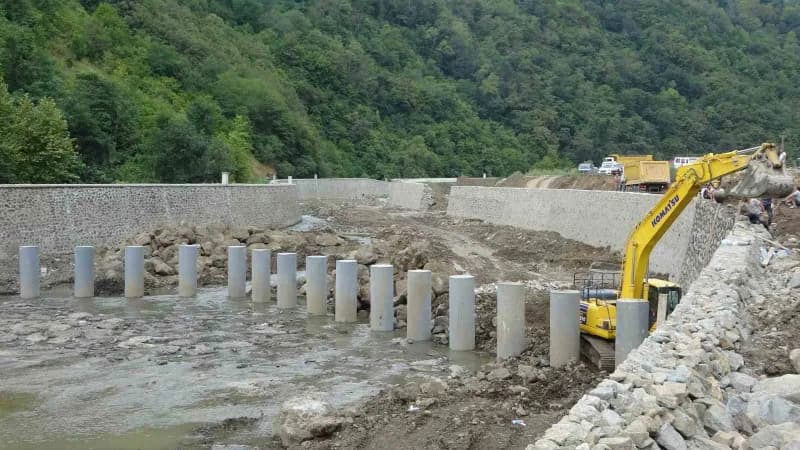 Tersip bentleri ve benzeri yapılarla yürütülen çeşitli dere ıslah çalışmaları, ülkemizde sel ve taşkınların önlenmesi aç