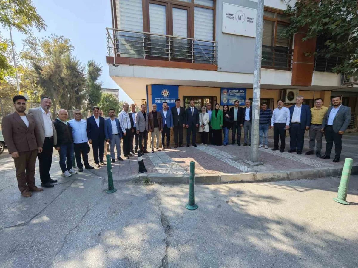 AK Parti Genel Merkez Teşkilat Başkanlığı Teşkilat Koordinatörü Selim Gültekin, Memur-sen Manisa İl Temsilciliğini ziyar