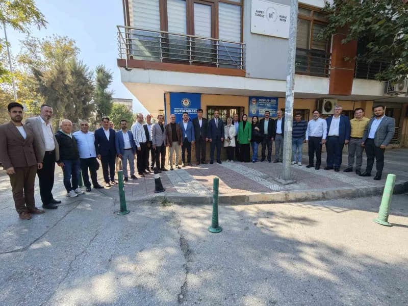 AK Parti Genel Merkez Teşkilat Başkanlığı Teşkilat Koordinatörü Selim Gültekin, Memur-sen Manisa İl Temsilciliğini ziyar