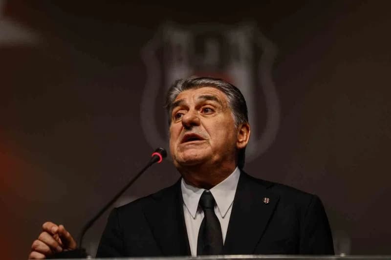 Beşiktaş Kulübü'nün 2026 Yılı Olağan İdari ve Mali Genel Kurul Toplantısı, Haliç Kongre Merkezi'nde düzenleniyor. Siyah-