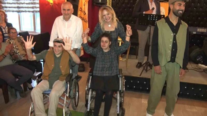 6 Ekim Dünya Serebral Palsi Günü çerçevesinde İstanbul Bostancı'da bir otelde düzenlenen Farkındalık etkinliğinde, Sereb