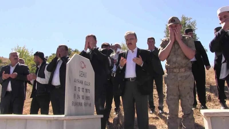Siirt’te terör örgütü PKK'nın katlettiği 37 masum kurban törenle anıldı