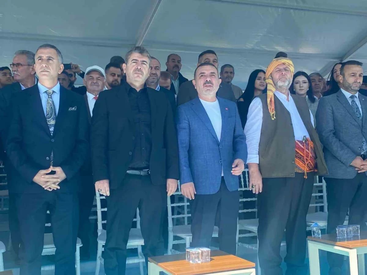 Sincan’da düzenlenen Yağlı Güreş Festivali’nde 26’sı başpehlivan olmak üzere 500 Pehlivan er meydanına çıktı.