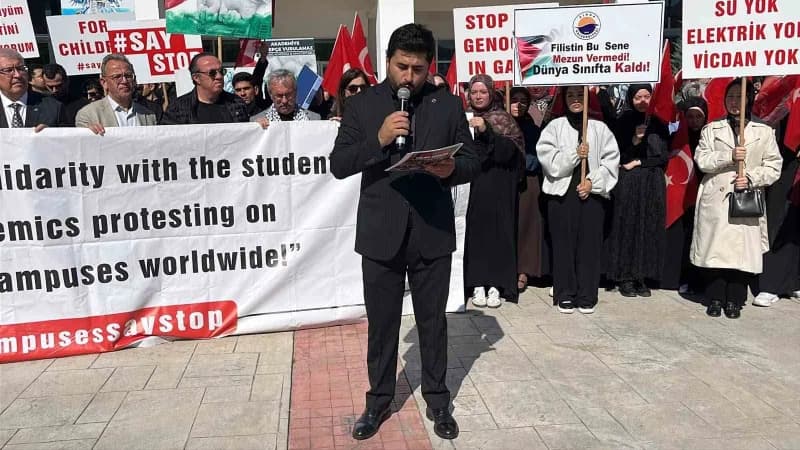 Sinop Üniversitesi'nde 7 Ekim Aksa Tufanı anısına düzenlenen Filistin destek programından bir kare