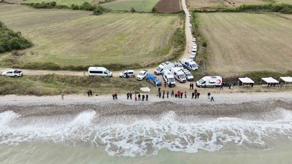 Sinop’ta teknede kaybolan polis memuru Numan Şen için sahil güvenlik ve ekiplerin arama çalışmaları
