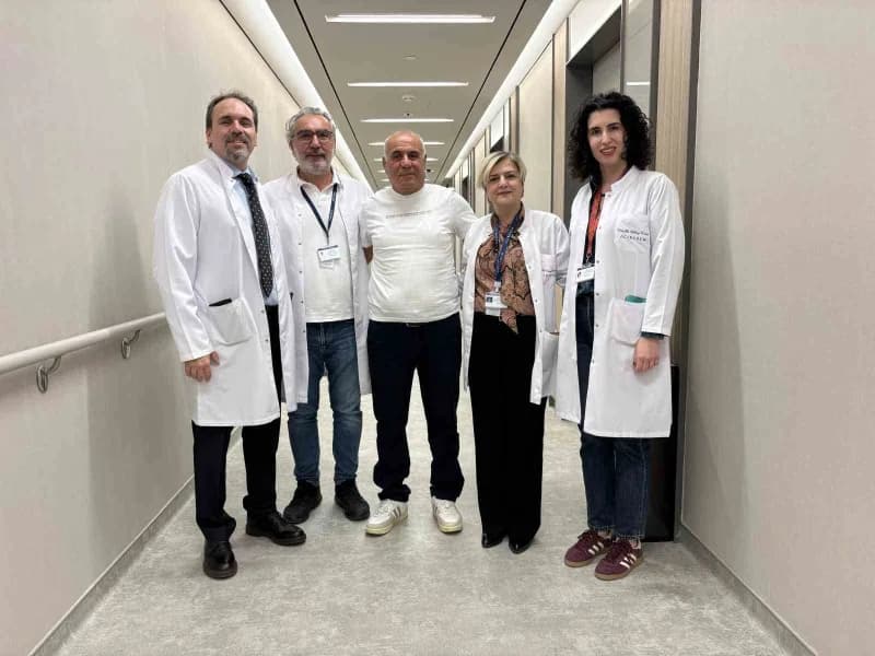 (Soldan sağa) Girişimsel Nöroradyoloji Uzm. Prof. Dr. Çağın Şentürk, Dr. Dilşat Çamlı, Gürsel Aslan,
