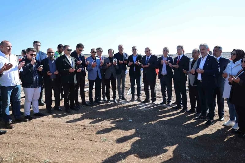 Sivas Belediyesi tarafından Meraküm Mevkii’nde 230 dönüm arazi üzerine kurulacak 15 MW gücündeki Güneş Enerji Santralini