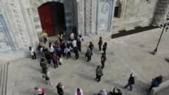 Sivas’ın tarihi mekanlarından Çifte Minareli Medrese ve ziyaretçileri
